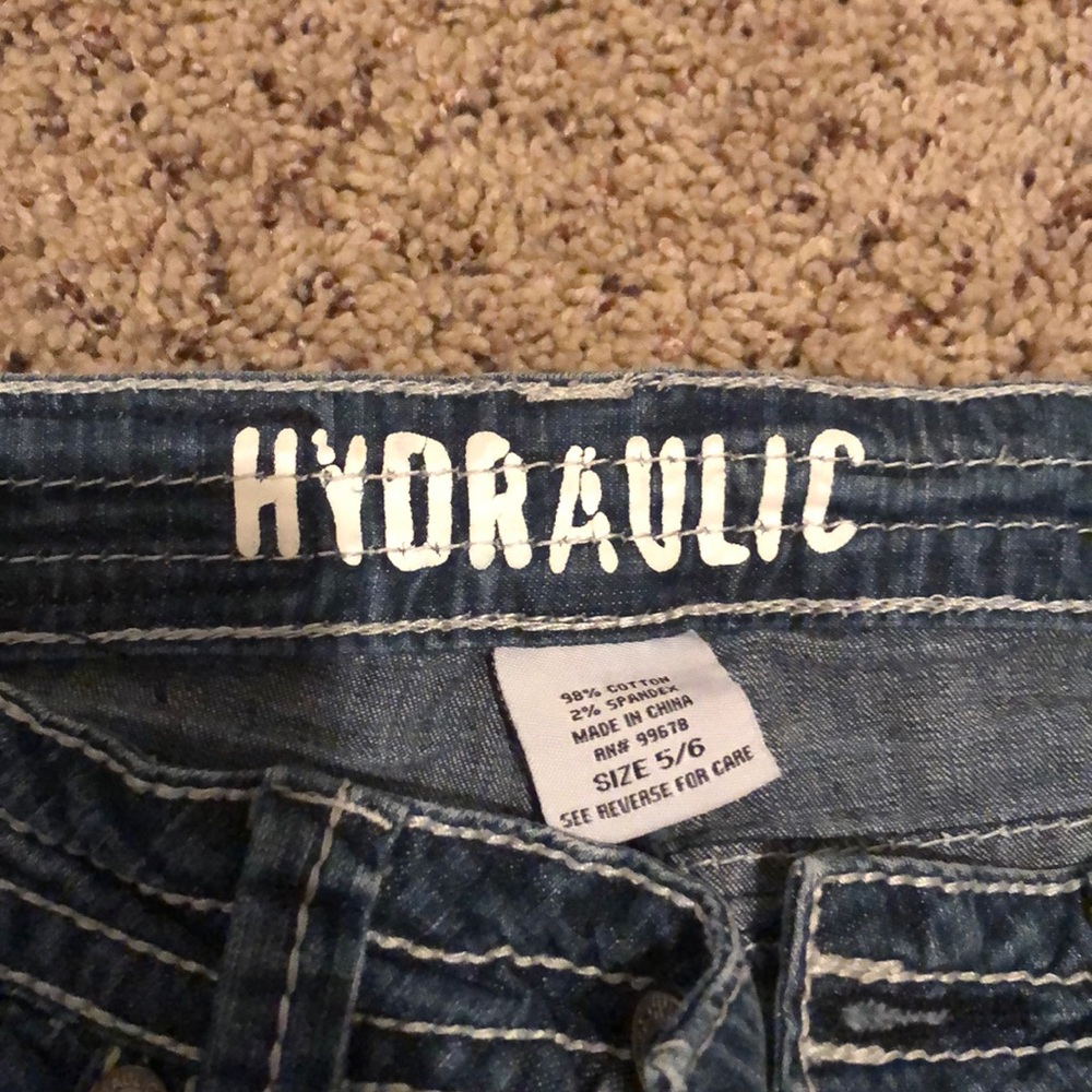 Capris - Picture 3 of 3